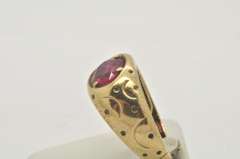 MENS 10 KT YELLOW GOLD RUBY RING