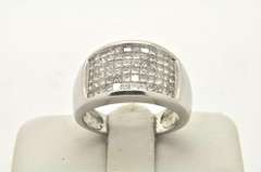 14 KT WHITE GOLD WIDE DIAMOND BAND. 1.50 carat tw.
