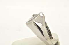 MEN'S 14KT WHITE GOLD DIAMOND RING.