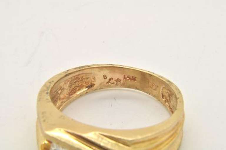 MENS 14 KT YELLOW GOLD DIAMOND RING