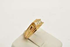 MENS 14 KT YELLOW GOLD DIAMOND RING