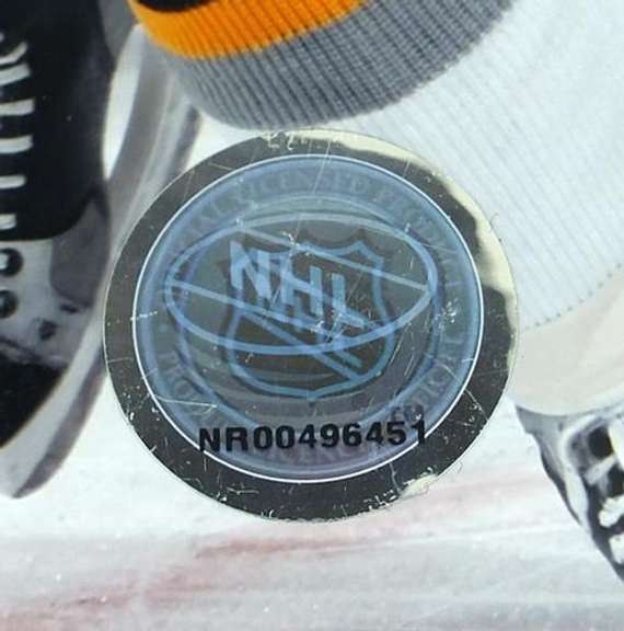 NHL Autographed Collectable