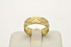 14 KT YELLOW GOLD WEDDING BAND