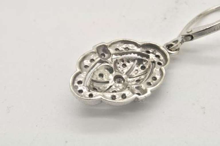 LADIES 14 KT WHITE GOLD DIAMOND HANGING EARRINGS