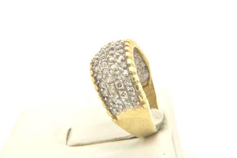 LADIES 14 KT YELLOW GOLD DIAMOND RING/BAND