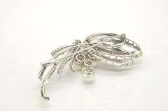 LADIES 18 KT ANTIQUE PEARL AND DIAMOND BROOCH