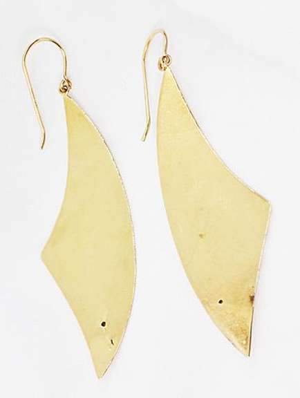 Graceful Swoosh Earrings in 14K