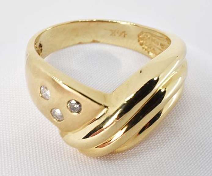 Suave 3 Diamond Ring in 14K