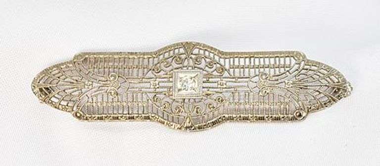 Antique-Style Diamond Brooch in 10K WG