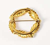 Stately Pearl and Leaf Wreath Brooch in 14K