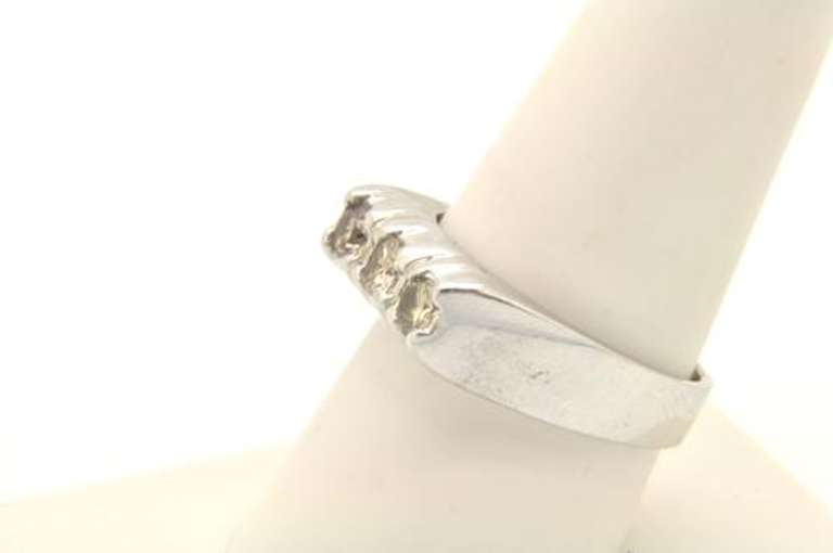 MENS 14 KT WHITE GOLD DIAMOND BAND