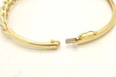 LADIES 14 KT DIAMOND BANGLE BRACELET