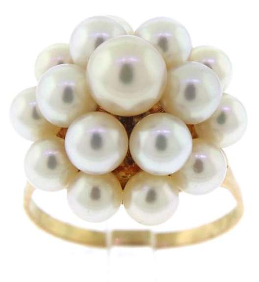 Elegant 18kt Pearl Cluster Ring