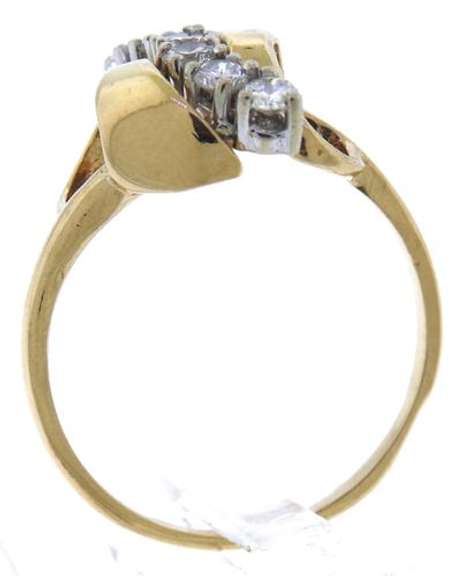 Elegant Yellow Gold Diamond Ring