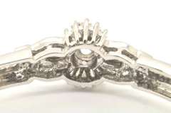 LADIES 18 KT DIAMOND BANGLE BRACELET