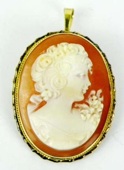 Beautiful Italian Giovanni Apa 18K Cameo Pin/Pendant
