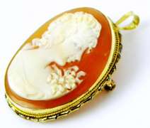 Beautiful Italian Giovanni Apa 18K Cameo Pin/Pendant