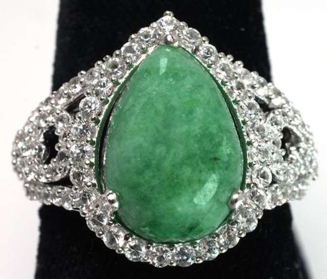 Very Attractive Emerald & White Sapphire Ring