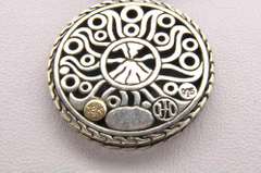 18 KT & STERLING JOHN HARDY JAISALMER PENDANT