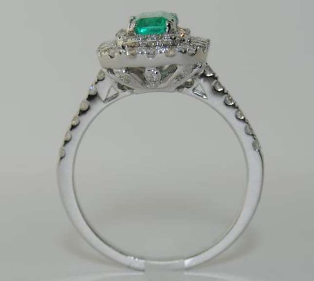 Beautiful Emerald and Diamond 18kt Cocktail Ring
