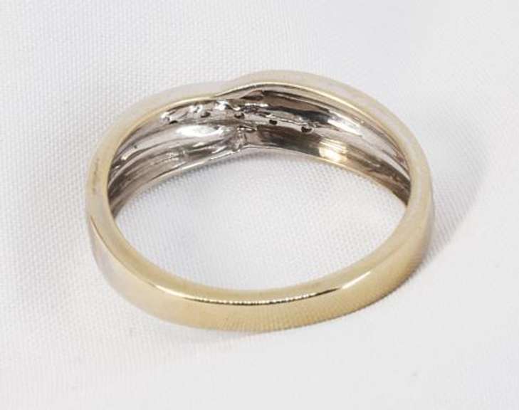 Tasteful Men's/Women's Diamond Band in 10K WG