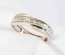 Tasteful Men's/Women's Diamond Band in 10K WG