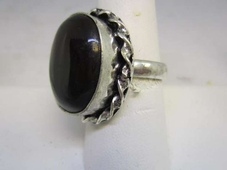 silver tone color stone ring