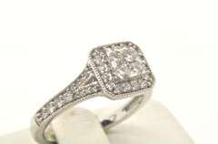 LADIES BRAND NEW WHITE GOLD DIAMOND RING