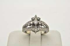 LADIES 14 KT WHITE GOLD DIAMOND RING