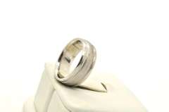 LADIES 14 KT WHITE GOLD BRAND NEW WEDDING BAND