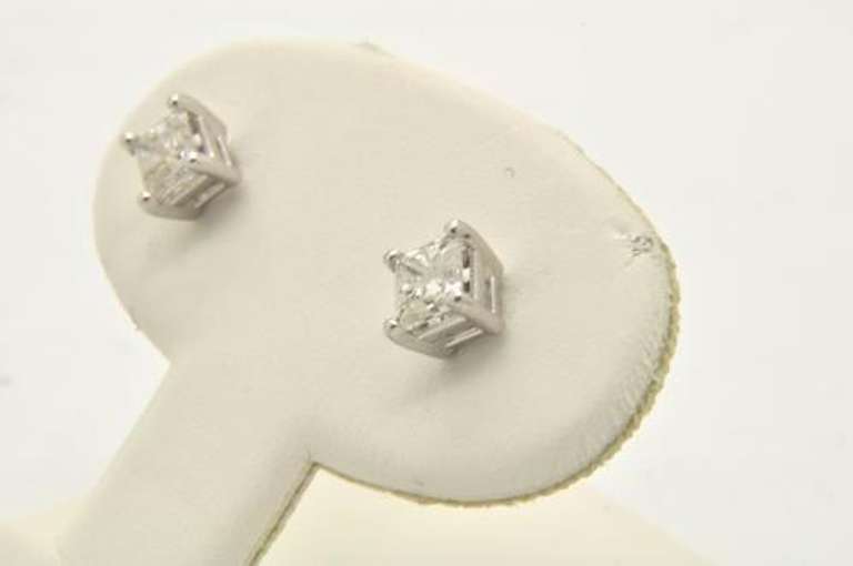 LADIES 14 KT WHITE GOLD PRINCESS DIAMOND STUDS