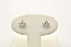 LADIES 14 KT WHITE GOLD PRINCESS DIAMOND STUDS