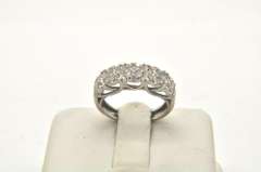 LADIES 18 KT WHITE GOLD AND DIAMOND BAND