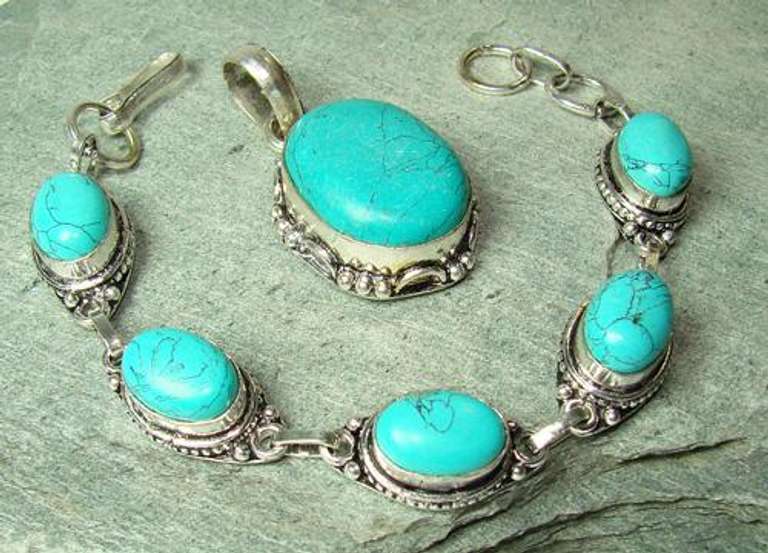 Fascinating Large Natural Stone Ethnic Handcrafted Set