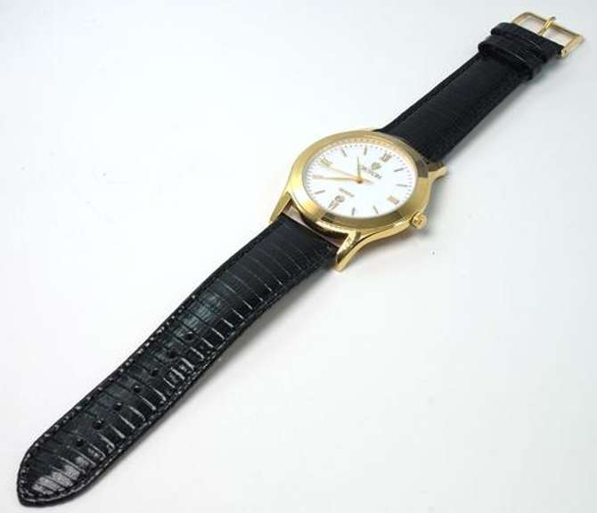 Croton White Dial Watch with Date Window