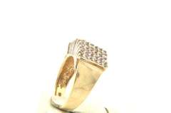 LADIES 10 KT GOLD DIAMOND PYRAMID RING