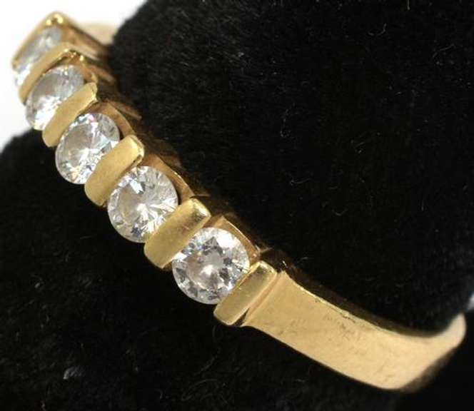 5-Stone Diamond Band in 14KT Yellow Gold