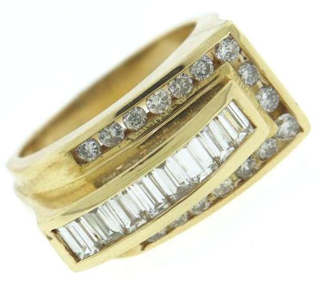 Mesmerizing Multi Diamond Ring