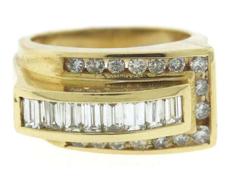 Mesmerizing Multi Diamond Ring