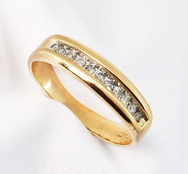 Stately .44 Ct. TW Dia. Men's Wedding Band in 10K