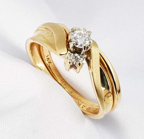 Graceful .28 Ct. TW Dia. 14K Wedding Ring Set