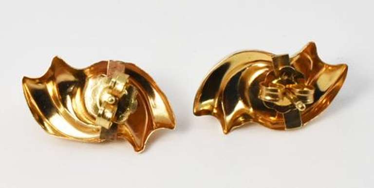 Suave Black Onyx Earrings in 14K Yellow Gold