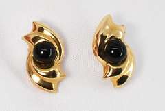 Suave Black Onyx Earrings in 14K Yellow Gold