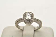 LADIES 14 KT WHITE GOLD DIAMOND RING