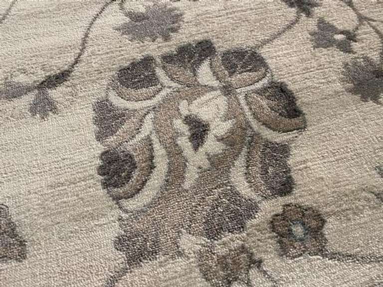 Traditional  Classic Design 8 Ft Round Rug