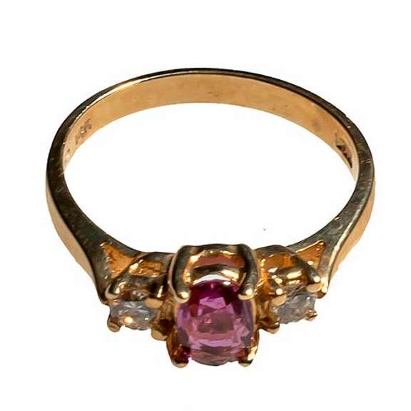 14k Yellow Gold Diamond And Amethyst Ring