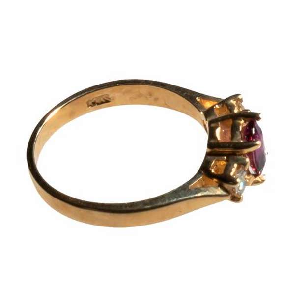 14k Yellow Gold Diamond And Amethyst Ring