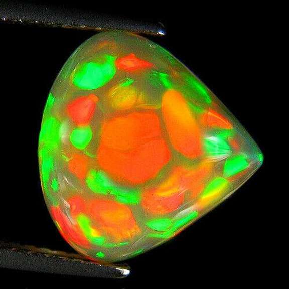 Wide panel flashing 2.97ct 3D honey comb Opal