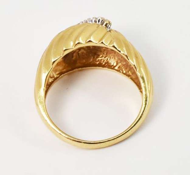 Stylish Diamond Rig in 14K Yellow Gold
