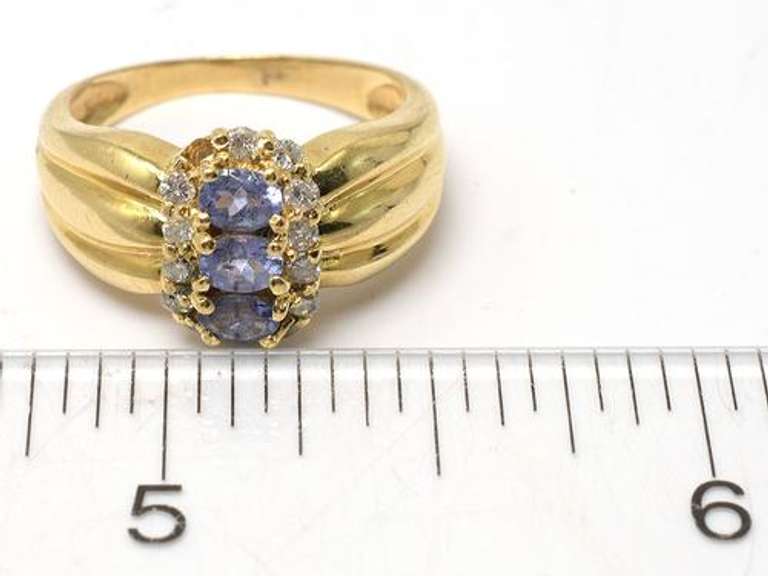 Tanzanite & Diamond Ring in 14KT
